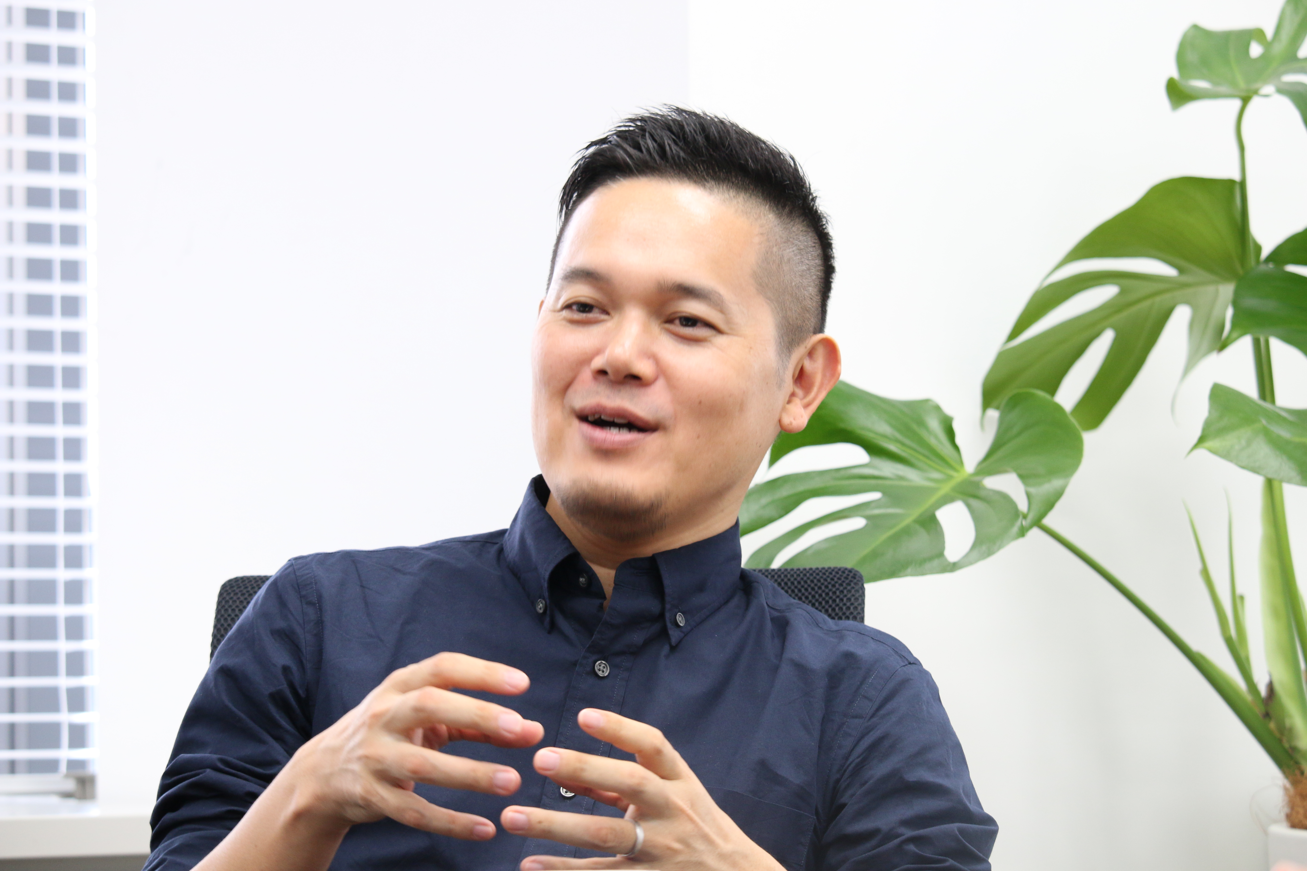 株式会社顧客時間 共同CEO代表取締役 岩井琢磨 株式会社顧客時間 共同CEO代表取締役 岩井琢磨